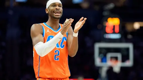 “道格拉斯斩获24分8篮板5助攻5断，邹阳添14分12板，广州队郭艾伦缺席仍大胜福建”